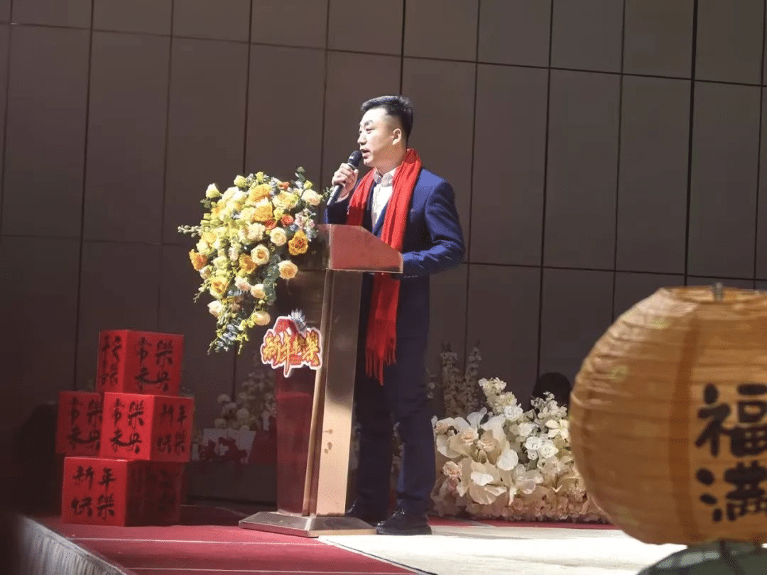 千淘万漉虽辛苦 · 吹尽狂沙始到金 | k8凯发(中国)集团2024年终盛典圆满举办！