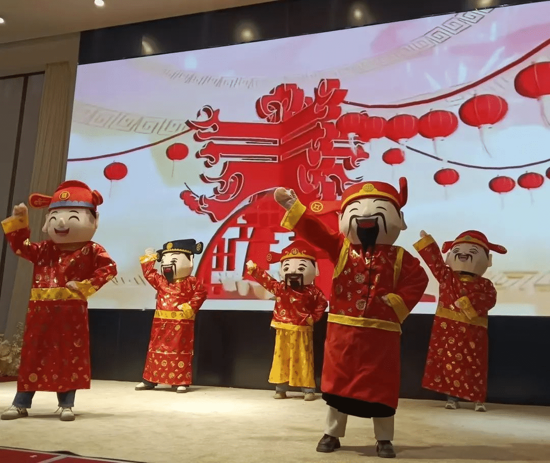 千淘万漉虽辛苦 · 吹尽狂沙始到金 | k8凯发(中国)集团2024年终盛典圆满举办！