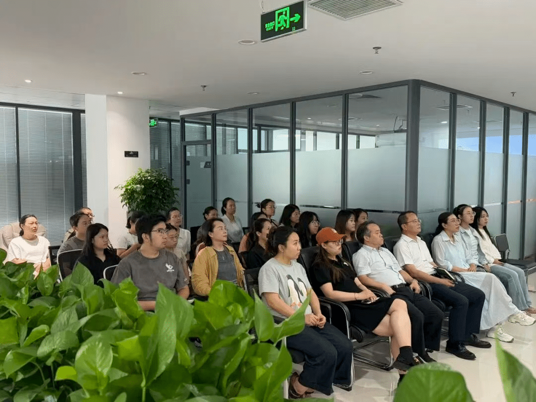 观礼9.3大阅兵，承精神护碧水蓝天 —— k8凯发(中国)同心聚力践使命